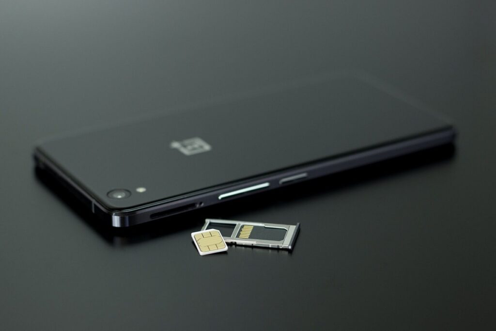 Tháo thẻ SIM - Sua chua dien thoai Minh Phat Mobile HCM - Bac Lieu 0979150456 web https://minhphatmobile.com